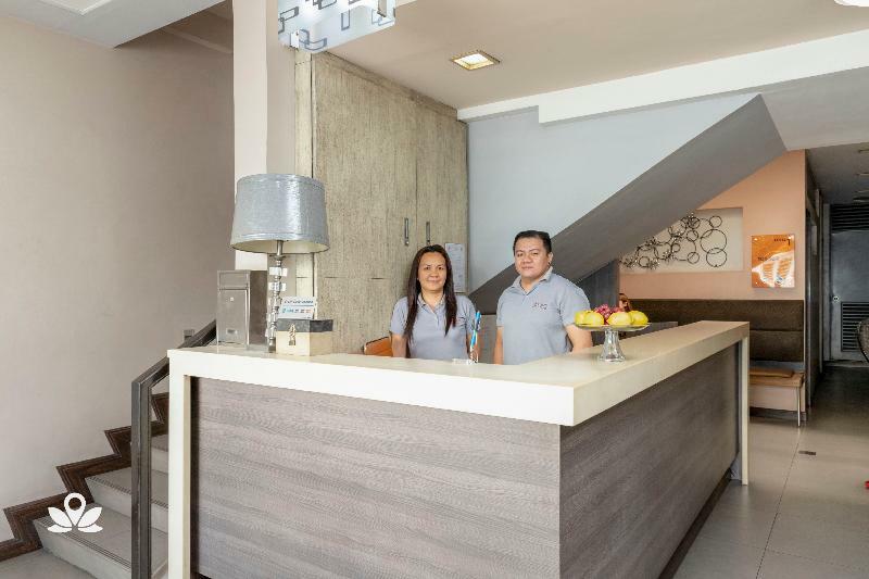 Lorenzzo Suites Hotel Makati City Bagian luar foto