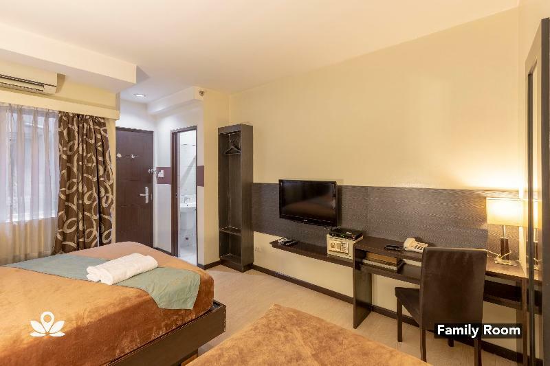 Lorenzzo Suites Hotel Makati City Bagian luar foto