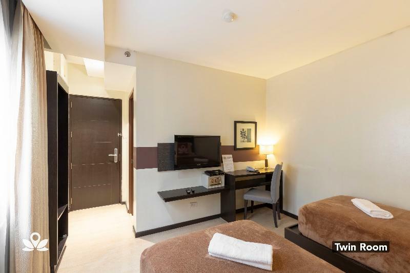 Lorenzzo Suites Hotel Makati City Bagian luar foto