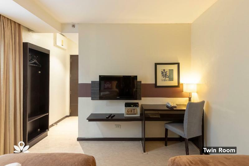 Lorenzzo Suites Hotel Makati City Bagian luar foto